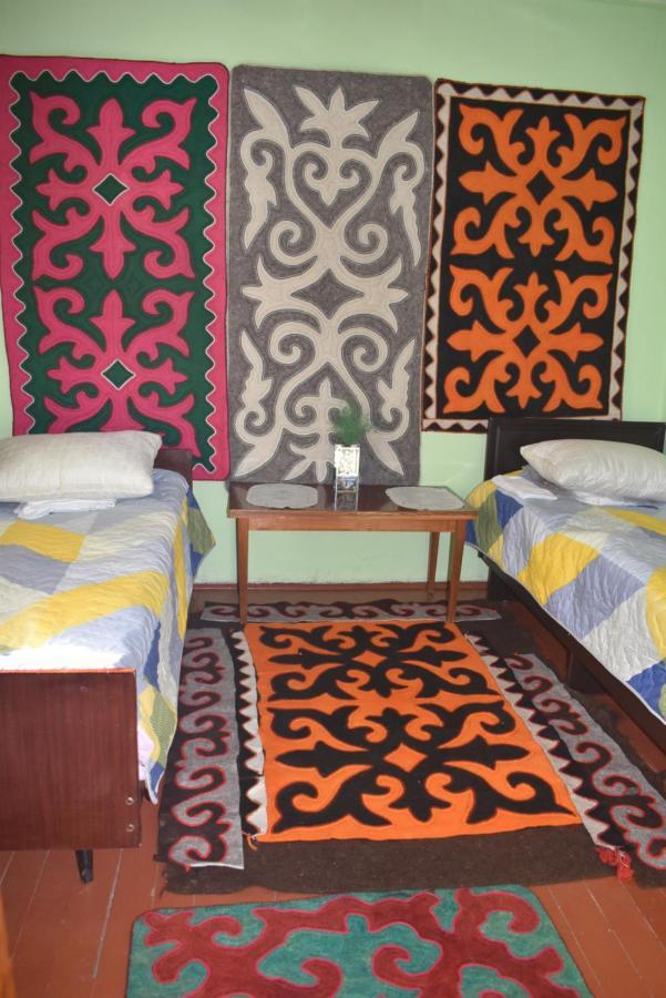 Guest House Oimo Balykchy Kültér fotó