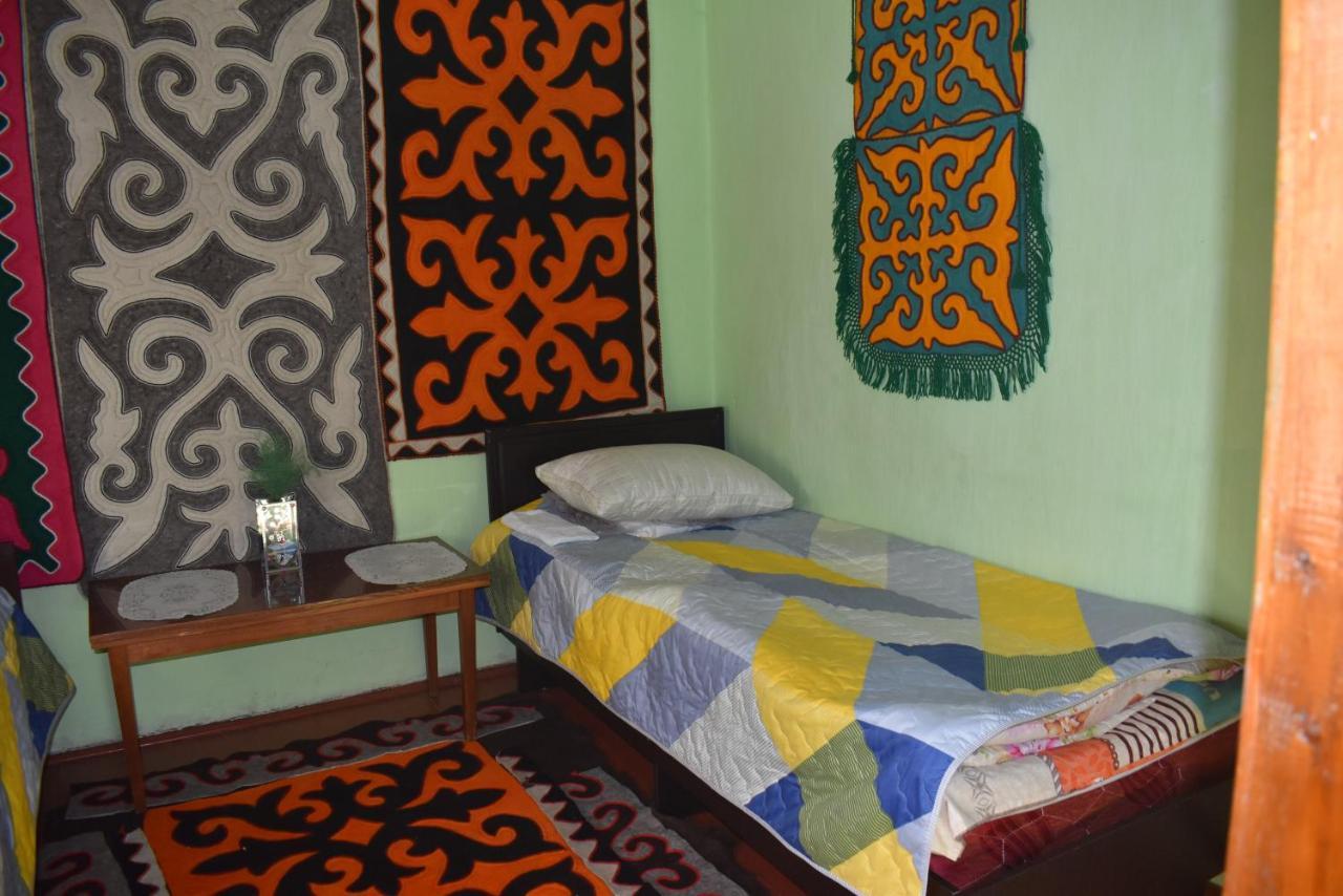Guest House Oimo Balykchy Kültér fotó